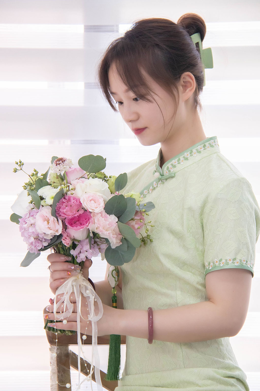 博思花藝婚慶教育，婚慶培訓(xùn)，花藝培訓(xùn)，插花培訓(xùn)，花藝師培訓(xùn)，主持人培訓(xùn)，商務(wù)主持人培訓(xùn)，花店運(yùn)營(yíng)培訓(xùn)，花店全系統(tǒng)營(yíng)銷，小白開(kāi)花店，小白學(xué)主持，金璽棠婚慶酒店，金璽棠總部，鄭州金麻雀教育科技有限公司