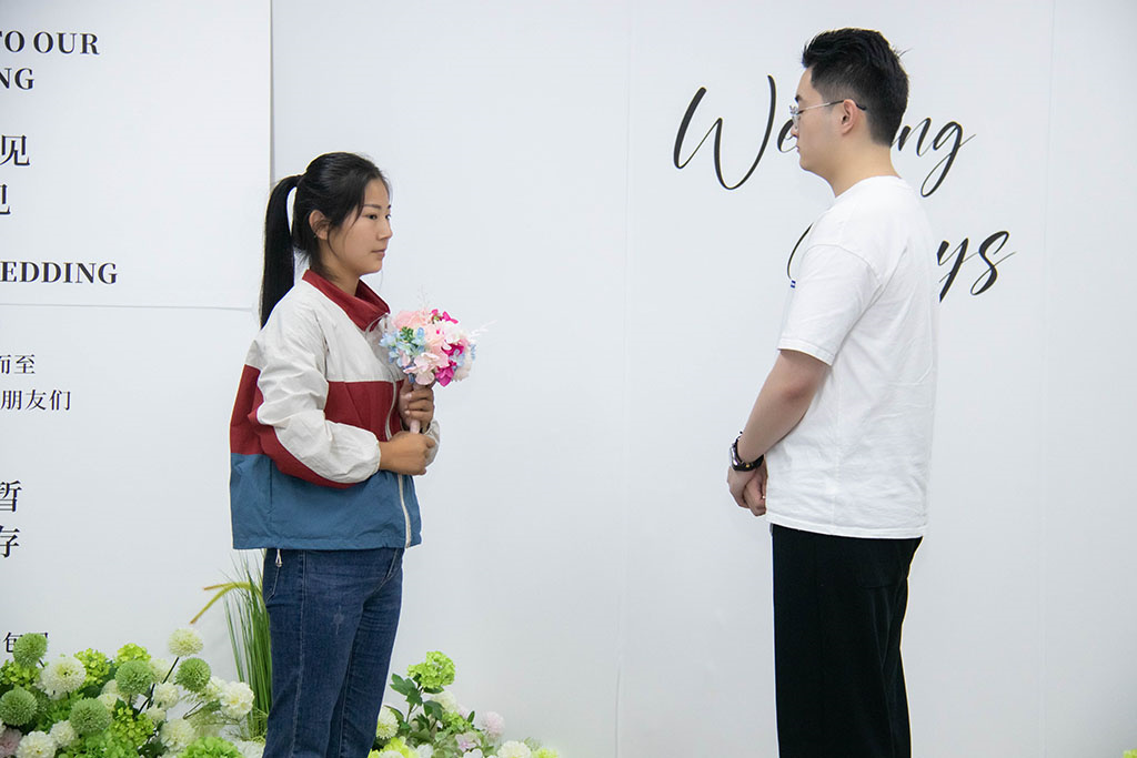 博思花藝婚慶教育，婚慶培訓(xùn)，花藝培訓(xùn)，插花培訓(xùn)，花藝師培訓(xùn)，主持人培訓(xùn)，商務(wù)主持人培訓(xùn)，花店運營培訓(xùn)，花店全系統(tǒng)營銷，小白開花店，小白學(xué)主持，金璽棠婚慶酒店，金璽棠總部，鄭州金麻雀教育科技有限公司