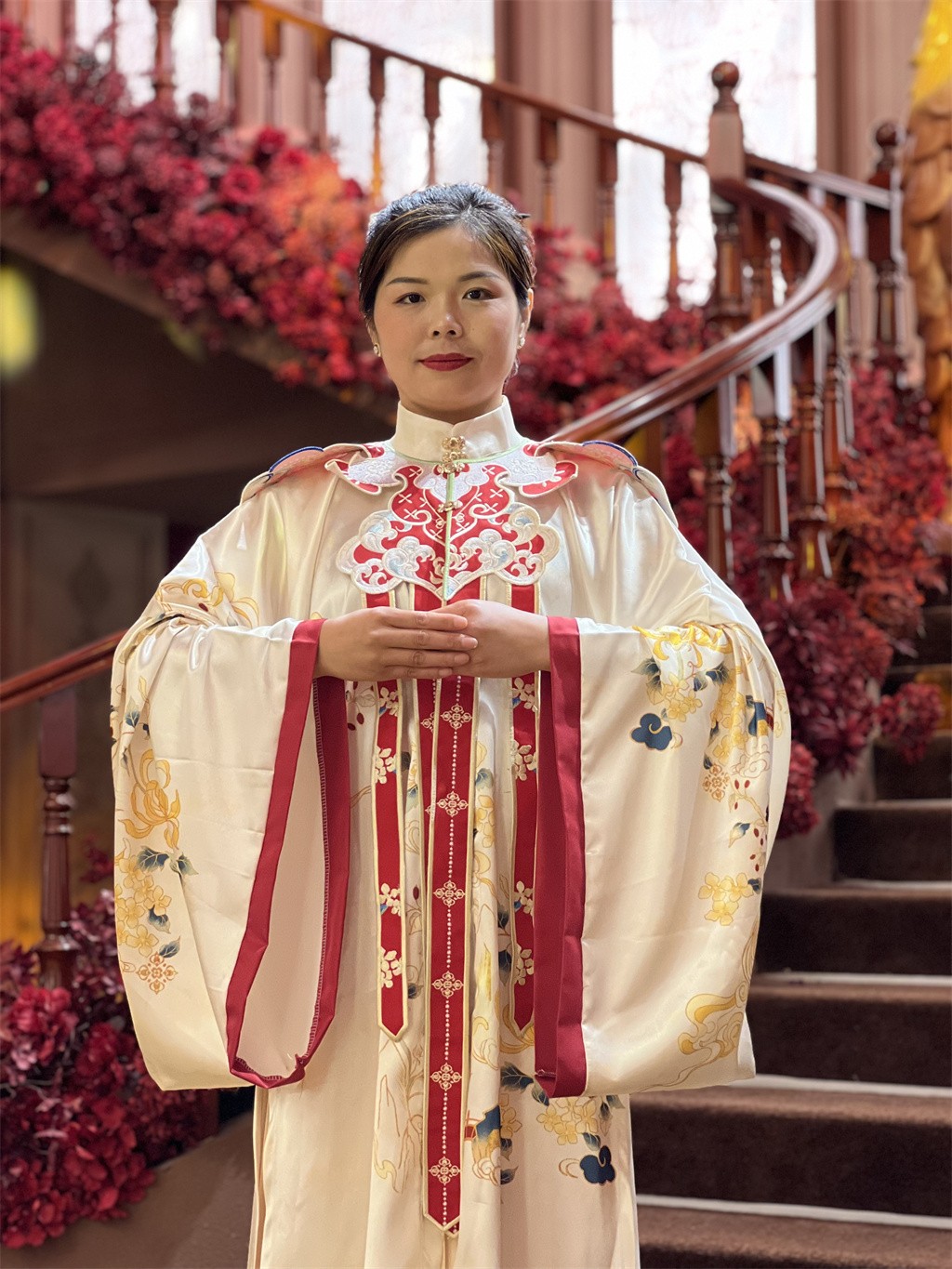 博思花藝婚慶教育，婚慶培訓(xùn)，花藝培訓(xùn)，插花培訓(xùn)，花藝師培訓(xùn)，主持人培訓(xùn)，商務(wù)主持人培訓(xùn)，花店運營培訓(xùn)，花店全系統(tǒng)營銷，小白開花店，小白學(xué)主持，金璽棠婚慶酒店，金璽棠總部，鄭州金麻雀教育科技有限公司