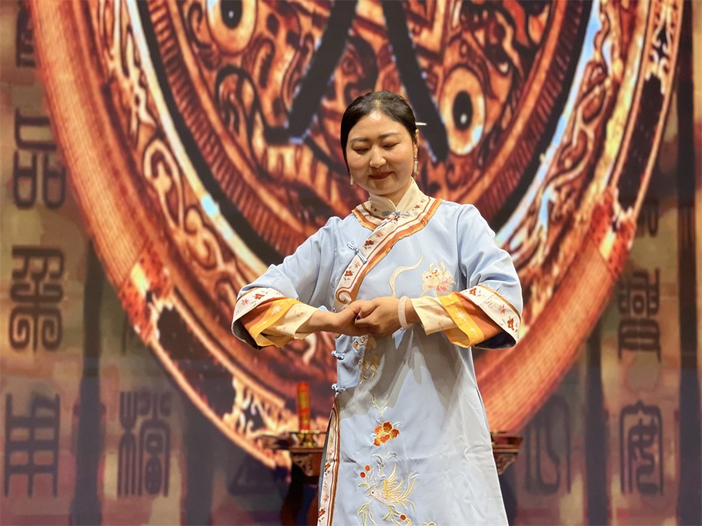 博思花藝婚慶教育，婚慶培訓(xùn)，花藝培訓(xùn)，插花培訓(xùn)，花藝師培訓(xùn)，主持人培訓(xùn)，商務(wù)主持人培訓(xùn)，花店運營培訓(xùn)，花店全系統(tǒng)營銷，小白開花店，小白學(xué)主持，金璽棠婚慶酒店，金璽棠總部，鄭州金麻雀教育科技有限公司