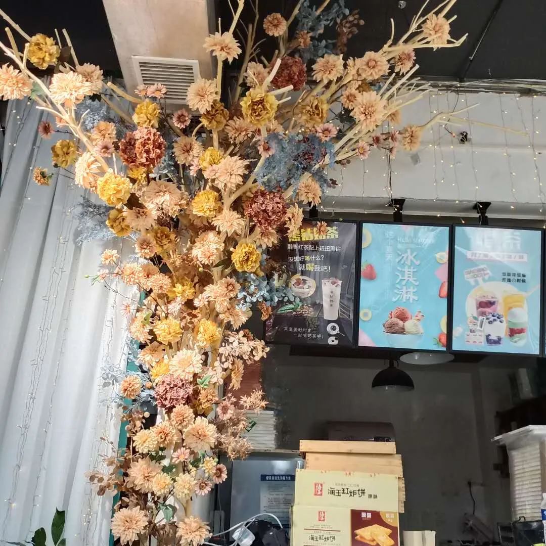 博思花藝婚慶教育，婚慶培訓(xùn)，花藝培訓(xùn)，插花培訓(xùn)，花藝師培訓(xùn)，主持人培訓(xùn)，商務(wù)主持人培訓(xùn)，花店運(yùn)營(yíng)培訓(xùn)，花店全系統(tǒng)營(yíng)銷，小白開(kāi)花店，小白學(xué)主持，金璽棠婚慶酒店，金璽棠總部，鄭州金麻雀教育科技有限公司