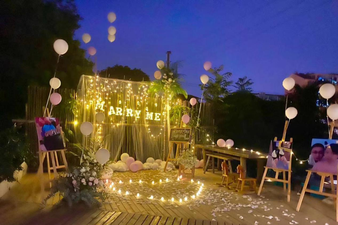 博思花藝婚慶教育，婚慶培訓(xùn)，花藝培訓(xùn)，插花培訓(xùn)，花藝師培訓(xùn)，主持人培訓(xùn)，商務(wù)主持人培訓(xùn)，花店運(yùn)營培訓(xùn)，花店全系統(tǒng)營銷，小白開花店，小白學(xué)主持，金璽棠婚慶酒店，金璽棠總部，鄭州金麻雀教育科技有限公司