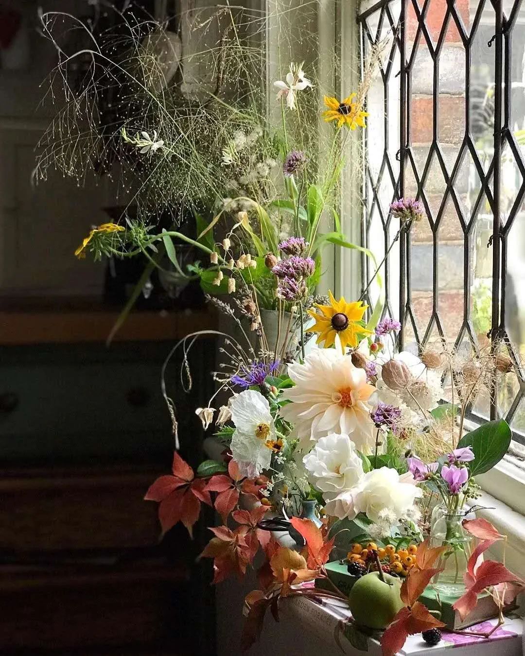 博思花藝婚慶教育，婚慶培訓(xùn)，花藝培訓(xùn)，插花培訓(xùn)，花藝師培訓(xùn)，主持人培訓(xùn)，商務(wù)主持人培訓(xùn)，花店運(yùn)營(yíng)培訓(xùn)，花店全系統(tǒng)營(yíng)銷，小白開(kāi)花店，小白學(xué)主持，金璽棠婚慶酒店，金璽棠總部，鄭州金麻雀教育科技有限公司