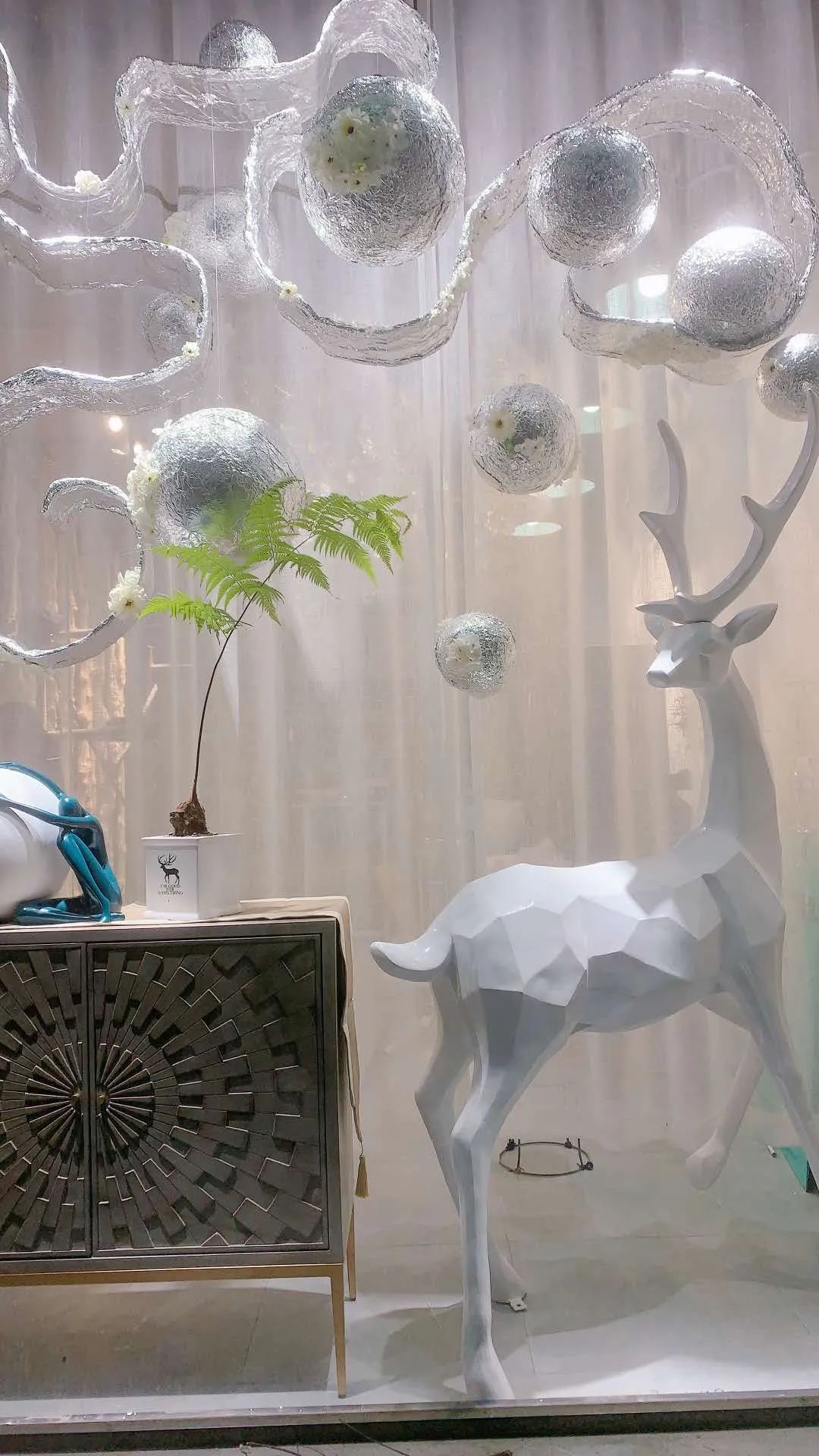 博思花藝婚慶教育，婚慶培訓(xùn)，花藝培訓(xùn)，插花培訓(xùn)，花藝師培訓(xùn)，主持人培訓(xùn)，商務(wù)主持人培訓(xùn)，花店運(yùn)營(yíng)培訓(xùn)，花店全系統(tǒng)營(yíng)銷，小白開(kāi)花店，小白學(xué)主持，金璽棠婚慶酒店，金璽棠總部，鄭州金麻雀教育科技有限公司