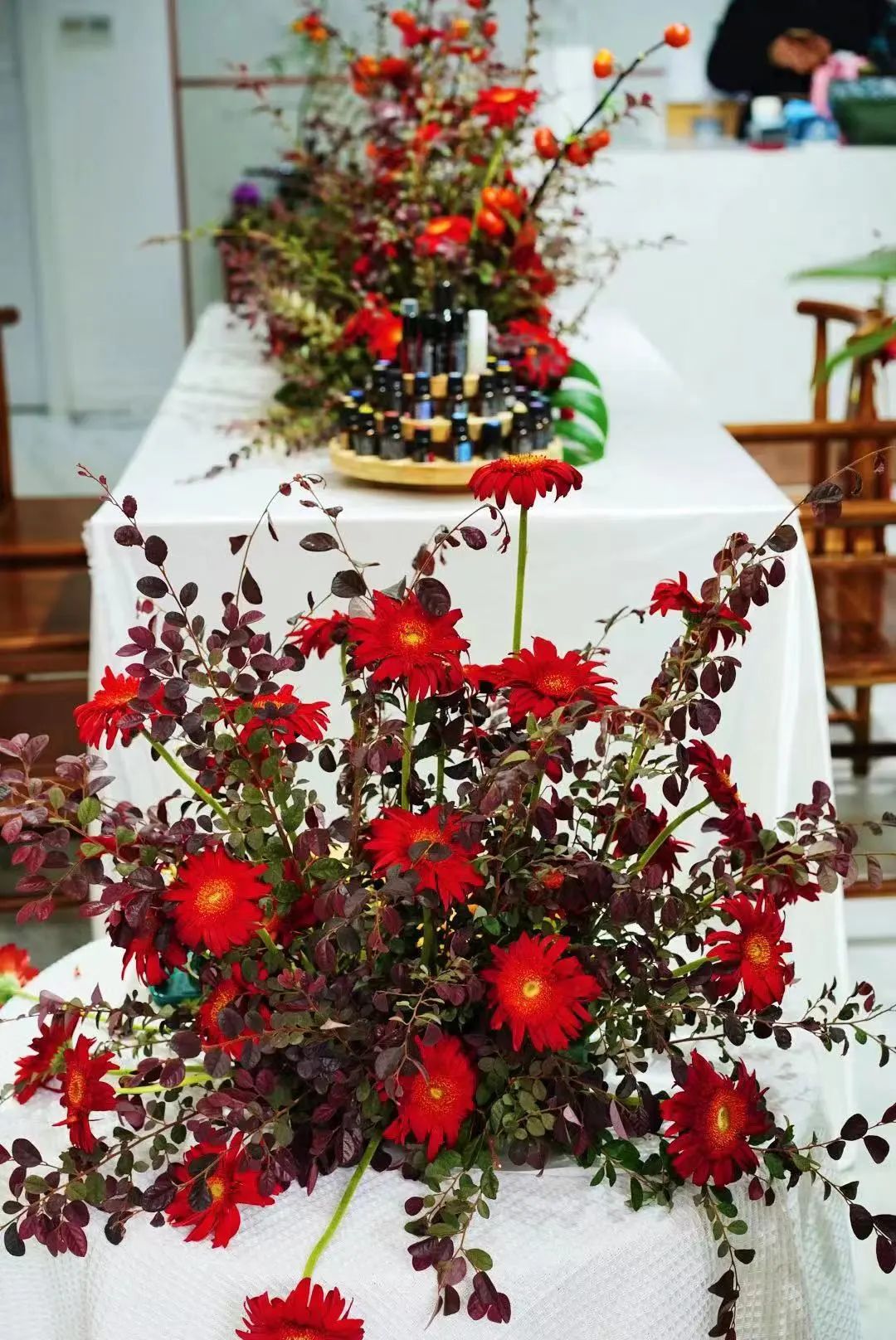 博思花藝婚慶教育，婚慶培訓(xùn)，花藝培訓(xùn)，插花培訓(xùn)，花藝師培訓(xùn)，主持人培訓(xùn)，商務(wù)主持人培訓(xùn)，花店運(yùn)營培訓(xùn)，花店全系統(tǒng)營銷，小白開花店，小白學(xué)主持，金璽棠婚慶酒店，金璽棠總部，鄭州金麻雀教育科技有限公司