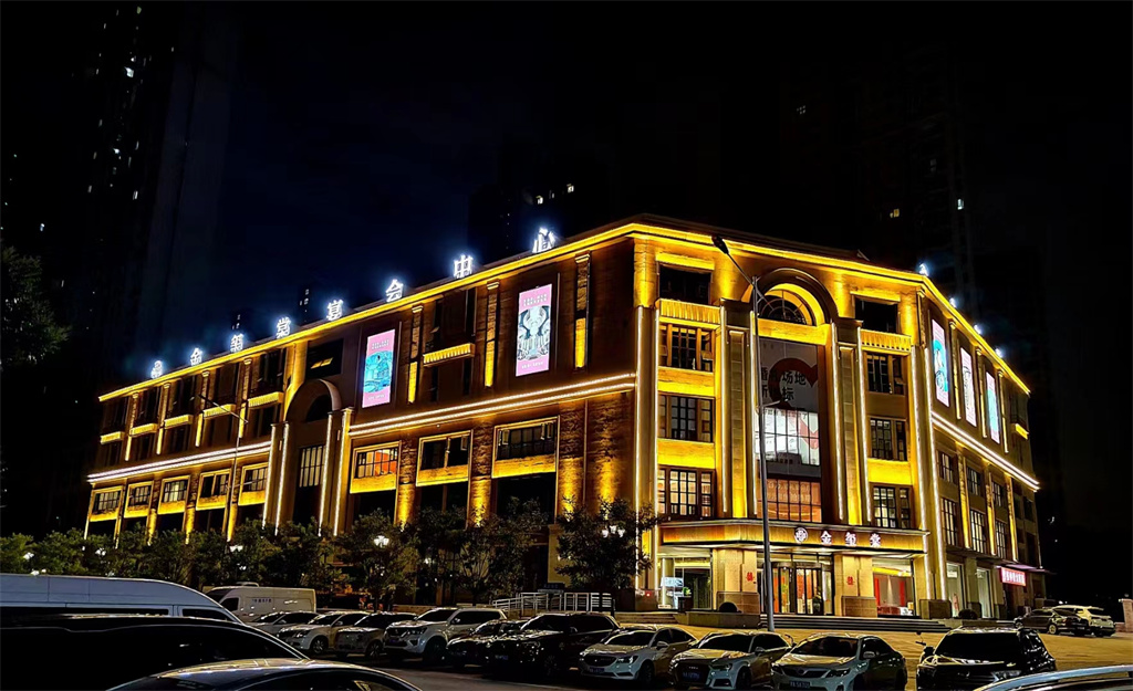 博思花藝婚慶教育，婚慶培訓(xùn)，花藝培訓(xùn)，插花培訓(xùn)，花藝師培訓(xùn)，主持人培訓(xùn)，商務(wù)主持人培訓(xùn)，花店運(yùn)營(yíng)培訓(xùn)，花店全系統(tǒng)營(yíng)銷，小白開花店，小白學(xué)主持，金璽棠婚慶酒店，金璽棠總部，鄭州金麻雀教育科技有限公司