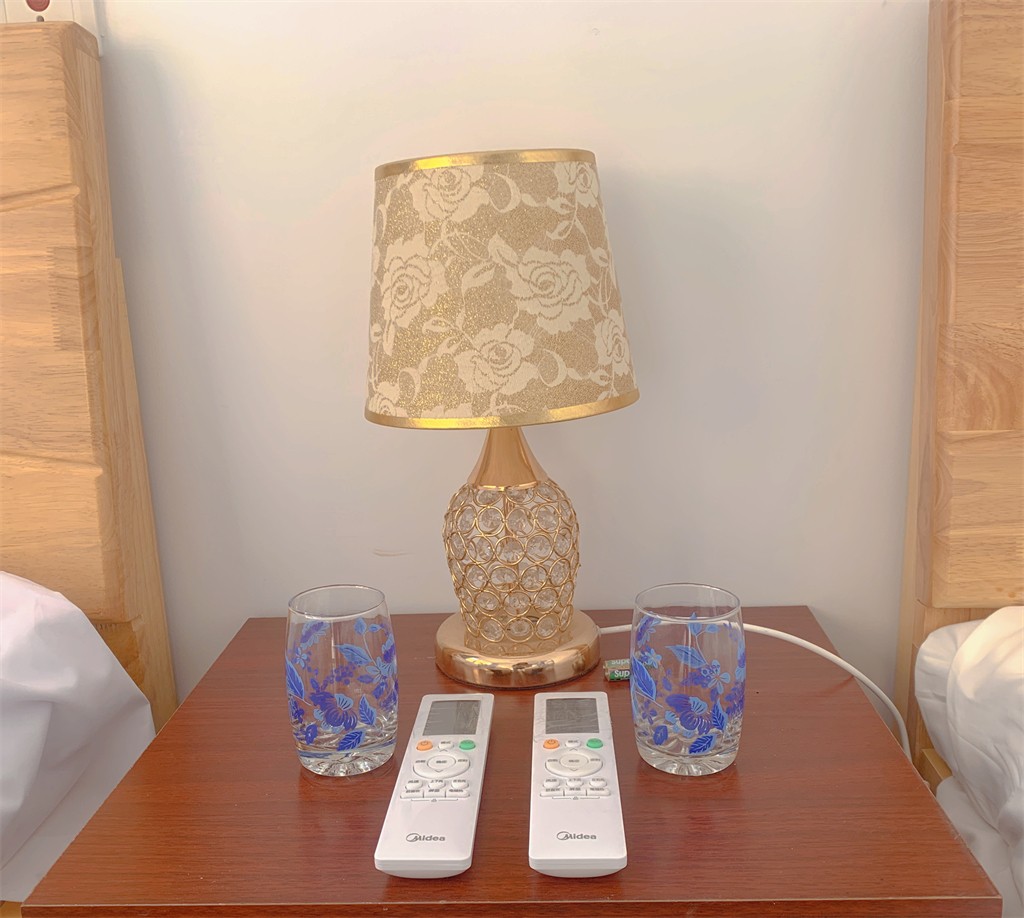 博思花藝婚慶教育，婚慶培訓(xùn)，花藝培訓(xùn)，插花培訓(xùn)，花藝師培訓(xùn)，主持人培訓(xùn)，商務(wù)主持人培訓(xùn)，花店運(yùn)營(yíng)培訓(xùn)，花店全系統(tǒng)營(yíng)銷，小白開花店，小白學(xué)主持，金璽棠婚慶酒店，金璽棠總部，鄭州金麻雀教育科技有限公司