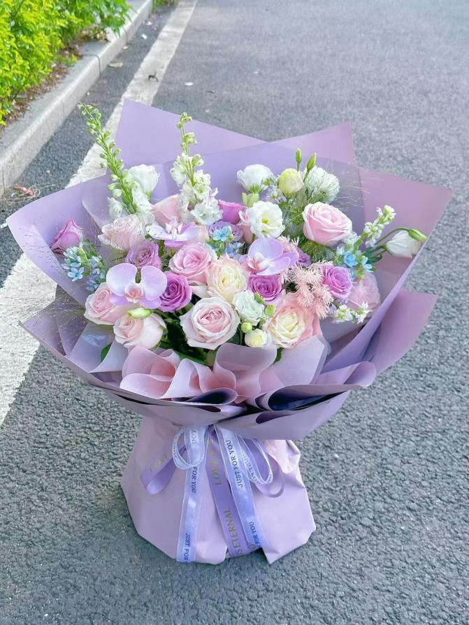 博思花藝婚慶教育，婚慶培訓(xùn)，花藝培訓(xùn)，插花培訓(xùn)，花藝師培訓(xùn)，主持人培訓(xùn)，商務(wù)主持人培訓(xùn)，花店運(yùn)營(yíng)培訓(xùn)，花店全系統(tǒng)營(yíng)銷(xiāo)，小白開(kāi)花店，小白學(xué)主持，金璽棠婚慶酒店，金璽棠總部，鄭州金麻雀教育科技有限公司