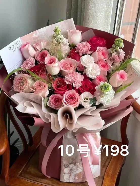 博思花藝婚慶教育，婚慶培訓(xùn)，花藝培訓(xùn)，插花培訓(xùn)，花藝師培訓(xùn)，主持人培訓(xùn)，商務(wù)主持人培訓(xùn)，花店運營培訓(xùn)，花店全系統(tǒng)營銷，小白開花店，小白學(xué)主持，金璽棠婚慶酒店，金璽棠總部，鄭州金麻雀教育科技有限公司