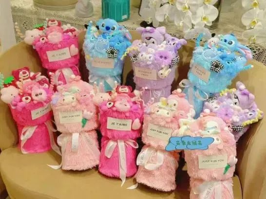 博思花藝婚慶教育，婚慶培訓(xùn)，花藝培訓(xùn)，插花培訓(xùn)，花藝師培訓(xùn)，主持人培訓(xùn)，商務(wù)主持人培訓(xùn)，花店運(yùn)營培訓(xùn)，花店全系統(tǒng)營銷，小白開花店，小白學(xué)主持，金璽棠婚慶酒店，金璽棠總部，鄭州金麻雀教育科技有限公司