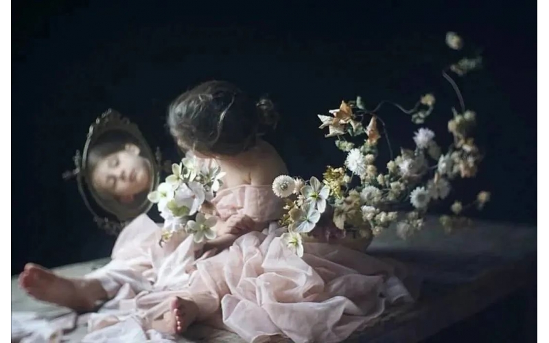 花店老板這樣發(fā)朋友圈更有逼格 ?。?></a>
	</div>
	<div   id=